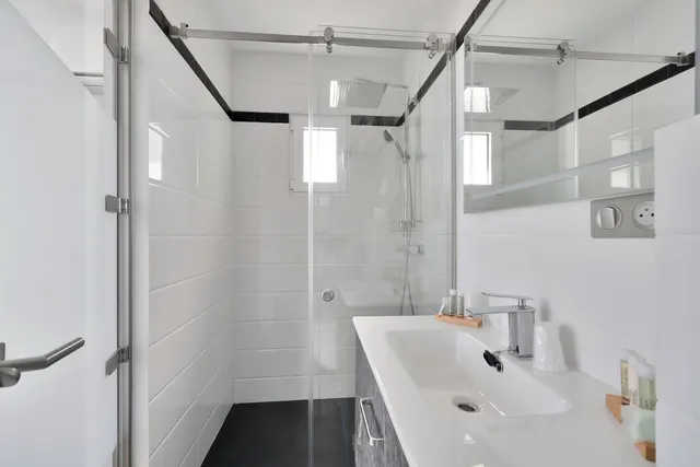 Chalet 16 habitaciones 845m² en venta - Riviera del sol — 28