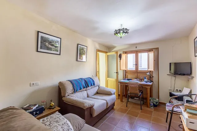 GR3929 - Alhama de Granada - Casa de pueblo reformada con patio delantero y azotea — 14