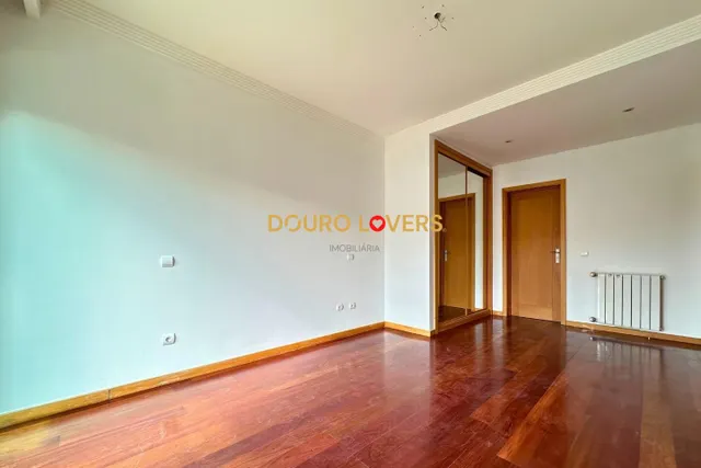 Apartamento 2 habitaciones 108m² en alquiler - Mafamude e Vilar do Paraíso — 24
