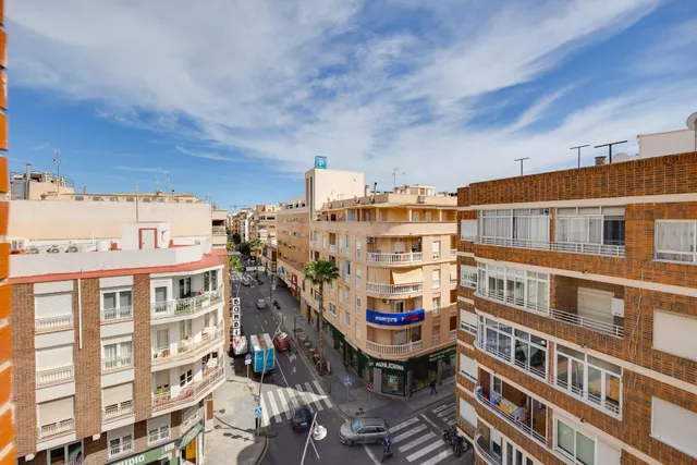 ¡ ALQUILER LARGA TEMPORADA! ATICO DUPLEX DE 250M2 EN EL CENT - foto 4