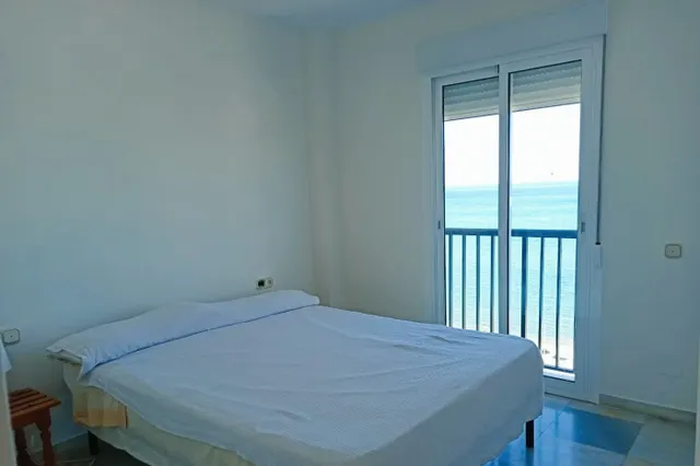 Fuengirola - Primera Línea de Playa - Piso 3 Dormitorios - Terraza — 16