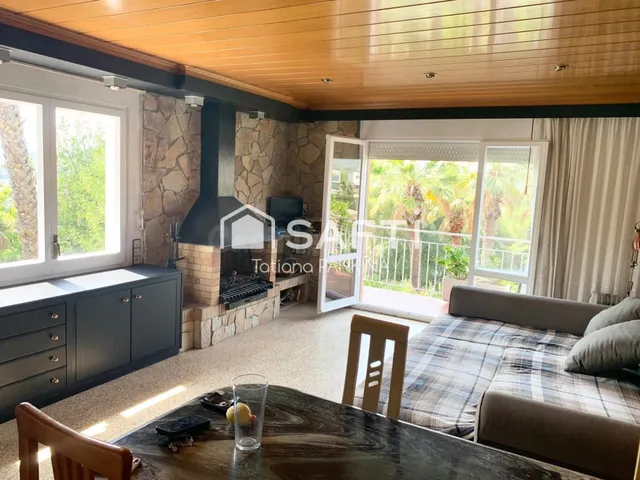 sol, mar y estilo de vida: casa con licencia turística.” - foto 3