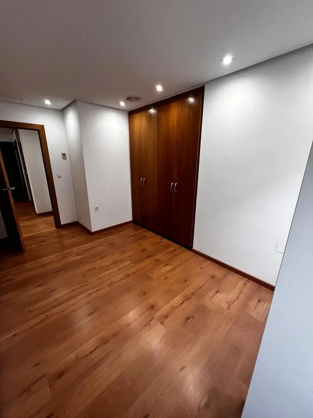 Amplio piso en alquiler en Torrevieja – 3 habitaciones, terraza y garaje incluido — 19