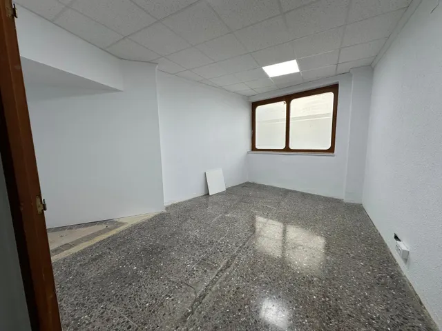 Local comercial en Alquiler en Lliria — 12