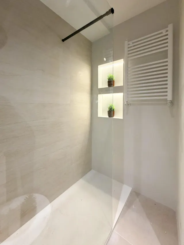 Piso reformado y luminoso de 2 habitaciones junto al campus del milán Oviedo — 18
