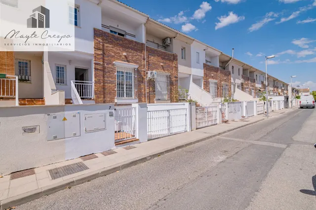 ADOSADA DE 4 DORMITORIOS EN BELICENA — 43