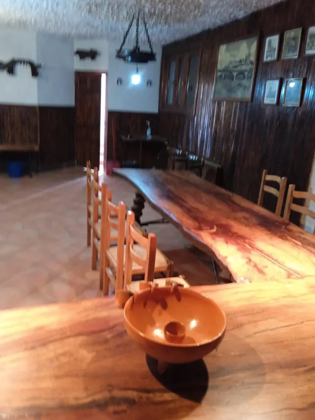 SE VENDE BODEGA CON MERENDERO, COCINA, BAÑO, PATIO DE 50 M2, EN VALENCIA DE DON JUN — 7
