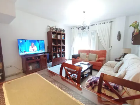 Piso DUPLEX en Avenida España - 3 hab. 2wc. y piscina