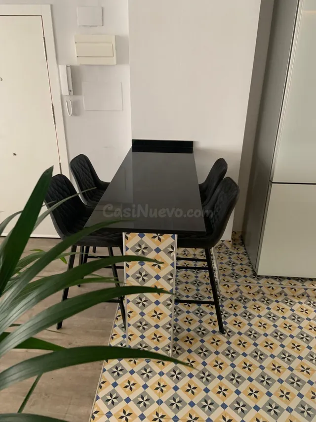 Vivienda reformada en Alicante con garaje - foto 5