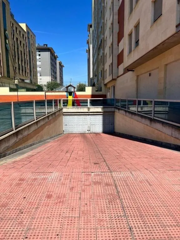Plazas de Parking en La Rosaleda Edificio Miravalle — 2