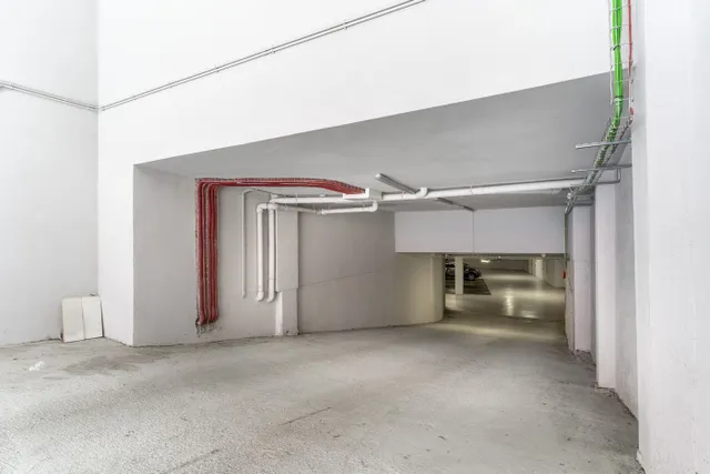Parking 11m² en alquiler - Centro — 18