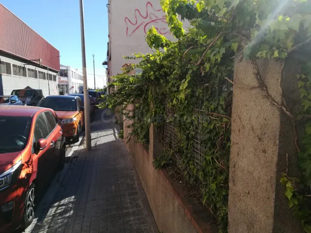 Venta de solar terciario en Mataró — 2