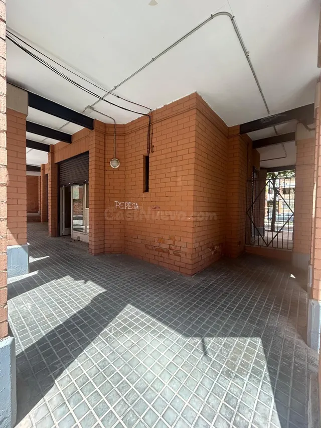 ESTUPENDO LOCAL COMERCIAL MUY BIEN UBICADO EN CA NORIAC