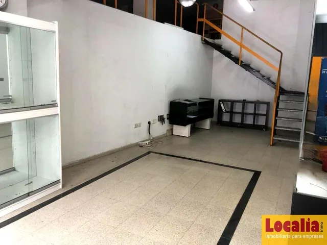 Amplio local en alquiler o venta, Torrelavega