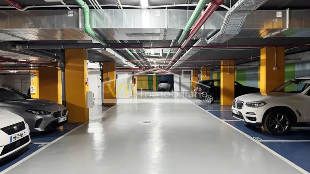 ¡Comodidad, seguridad y carga eléctrica en una sola plaza! — 5