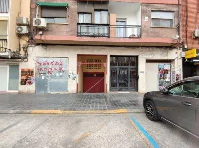 LOCAL COMERCIAL EN LA RAIOSA