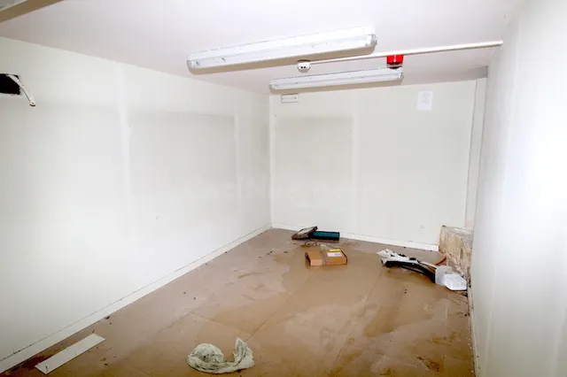 Local comercial 100m² en alquiler - Marbella - foto 4