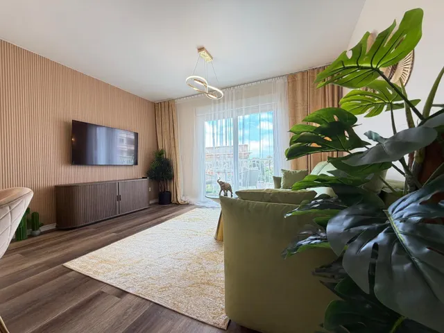 Apartamento totalmente reformado con vistas al mar y a 100 metros del puerto. con 3 dorm. 2 baños. superficie de 100 m2. — 29