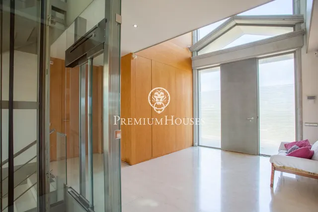 Exclusiva casa en venta con espectaculares vistas al mar y gran privacidad — 7