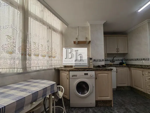 OPORTUNIDAD !!! EN VENTA PISO EN LA PAZ. — 17