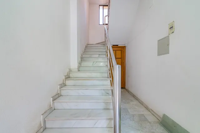 Amplio Chalet en Zaidín, Granada - Oportunidad de Inversión — 47