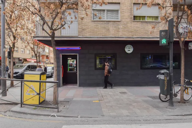 Pub en pleno centro de Granada ¿Eres un emprendedor apasionado por la hostelería? — 36