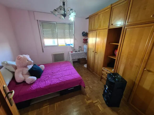 SE VENDE AMPLIO PISO EN VALENCIA DE DON JUAN, COCINA, SALÓN,3 HAB., BAÑO, TERRAZA — 12