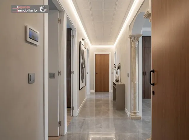 Chalet adosado en venta en Calle Alhambra, 33 — 15