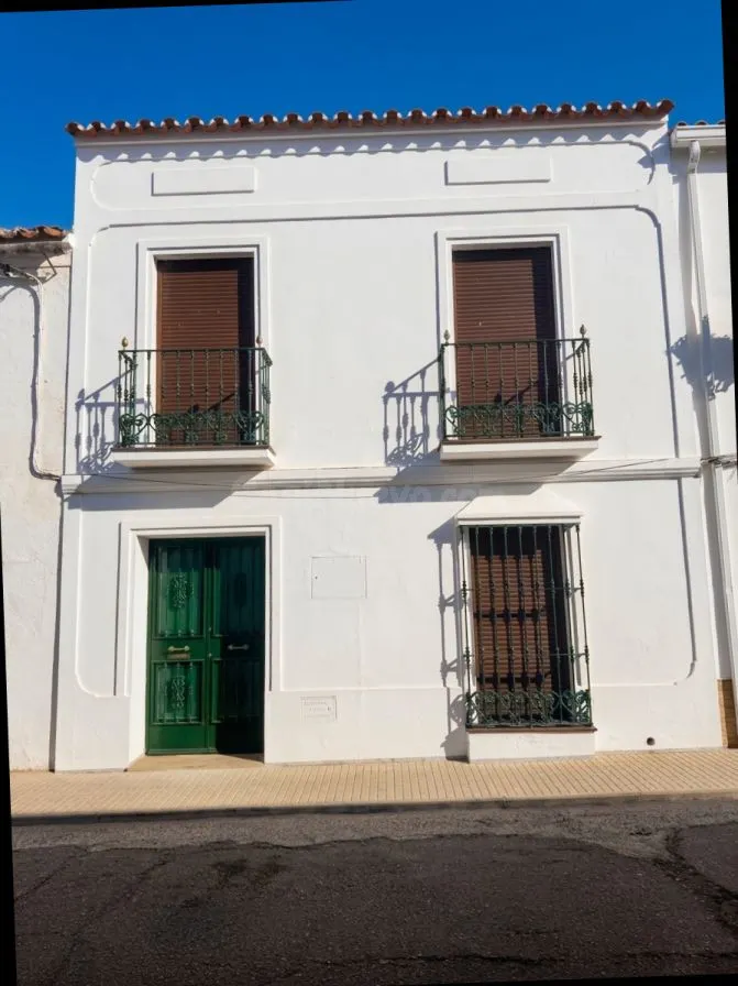 Magnifica casa con dos viviendas en Villanueva del Fresno