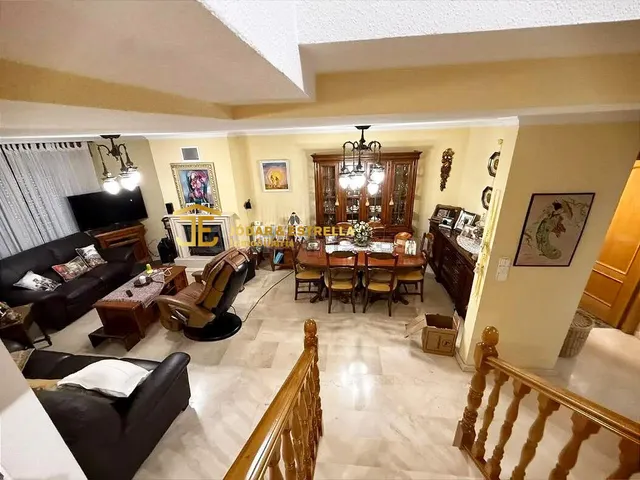 Amplio dúplex en la zona de San José — 4