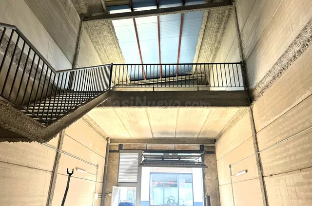 Local comercial 130m² en alquiler - San Jerónimo - foto 4
