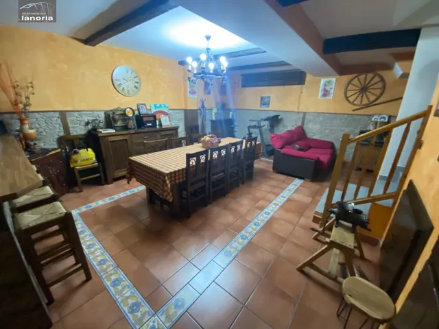 Grupo la Noria VENDE ADOSADO Amueblado y Equipado. Zona Barrio IMAGINALIA — 20