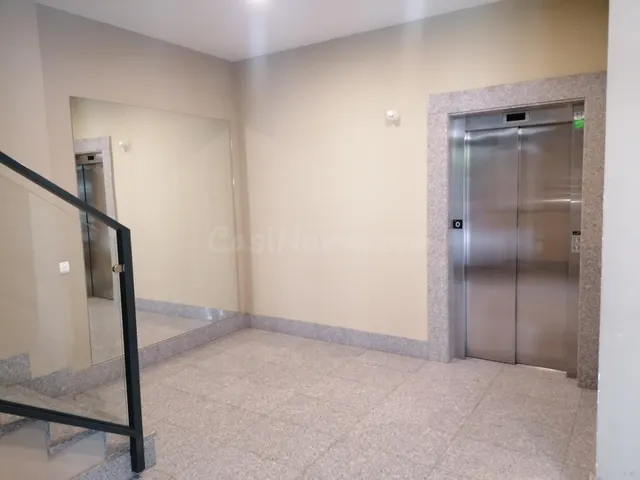 SE VENDE plaza de garaje amplia - foto 2