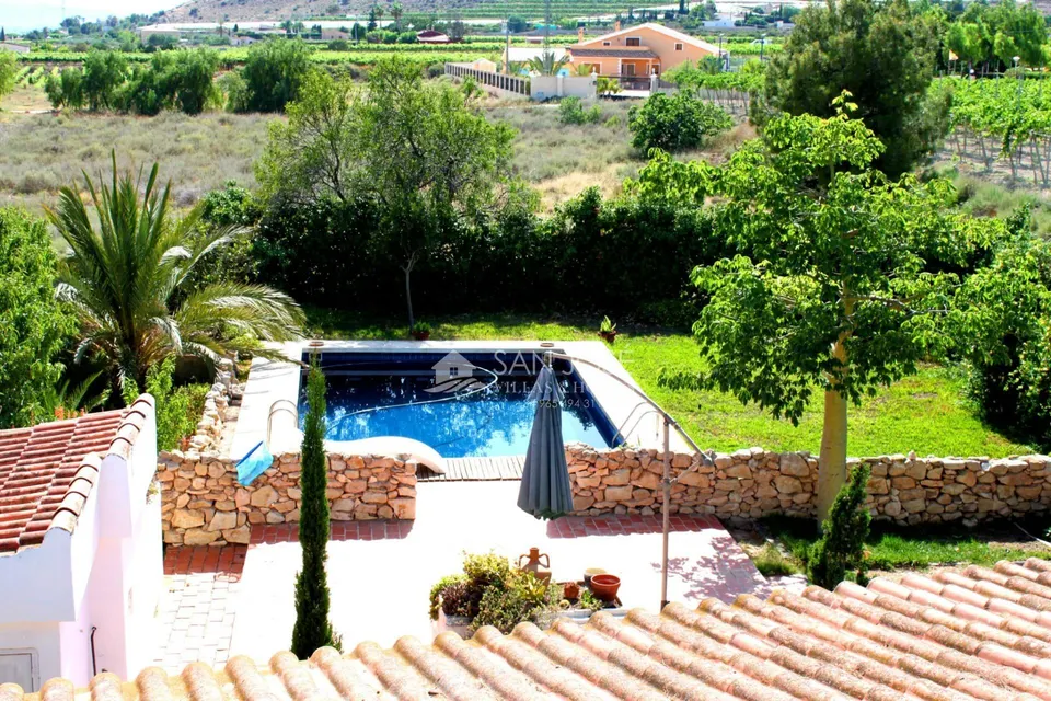 VENTA DE CHALET DE LUJO EN MONFORTE DEL CID