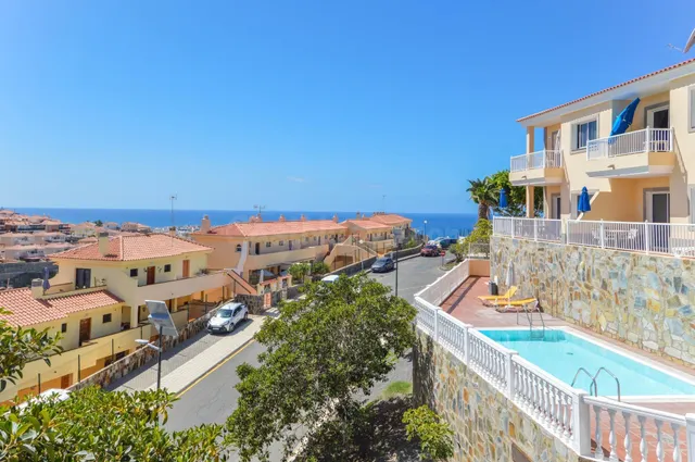 Nuevo apartamento de 2 dormitorios con vistas al mar en Loma - foto 2