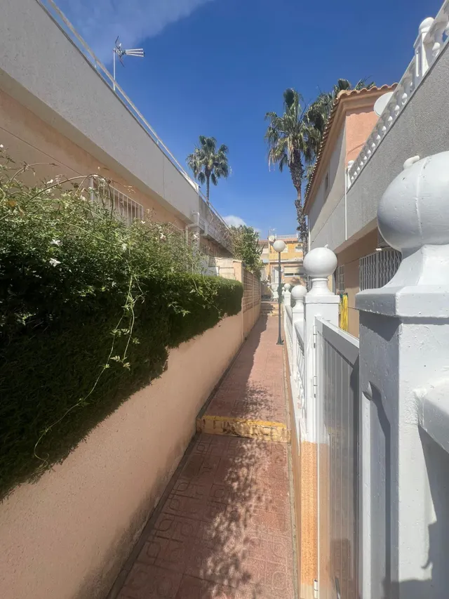 Precioso chalet en Los Altos en Torrevieja — 31
