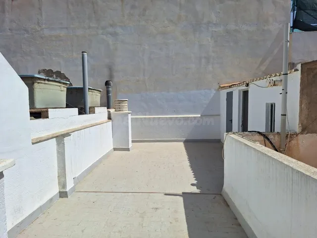 Estupendo piso listo para entrar en Águilas. - foto 2