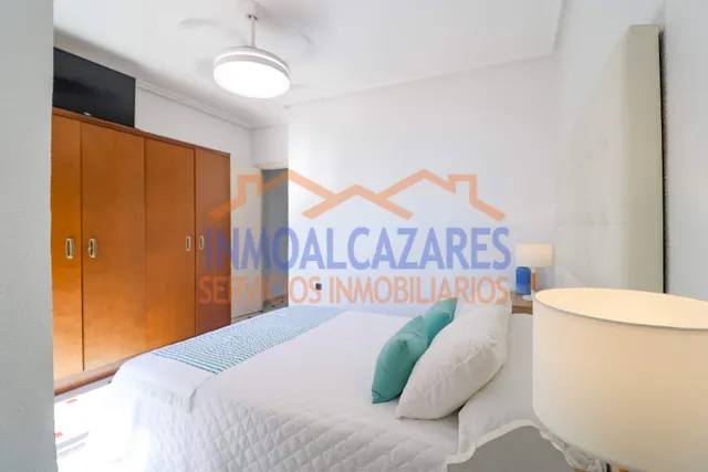 ESPECTACULAR DUPLEX DE  3 DORMITORIOS Y 2 BAÑOS, EN PRIMERA LÍNEA DE PLAYA CON VISTAS AL MAR EN LOS NAREJOS, LOS ALCAZARES, MURCIA. — 27