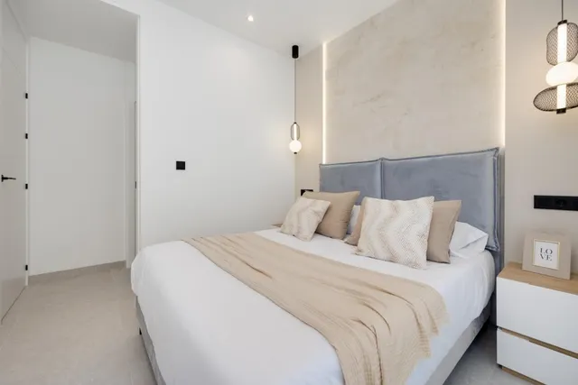 Residencial de nueva construcción en Guardamar del Segura con piscina spa gimnasio y coworking cerca del mar — 23