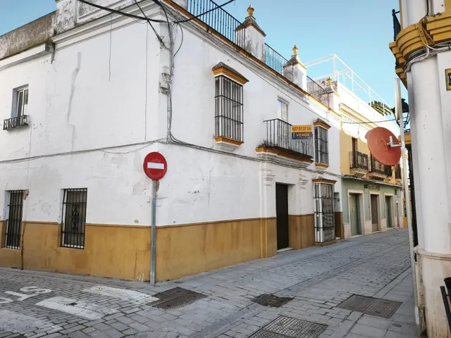 Casa en venta en Marchena para reformar.