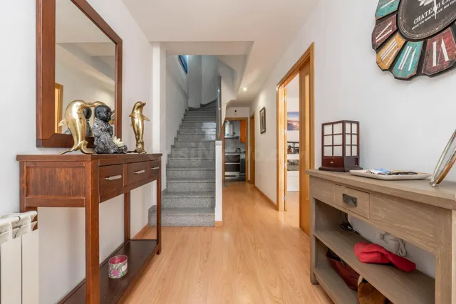 VENTA DE EXCLUSIVA CASA EN CARRETERA DE LA SIERRA - GRANADA — 3