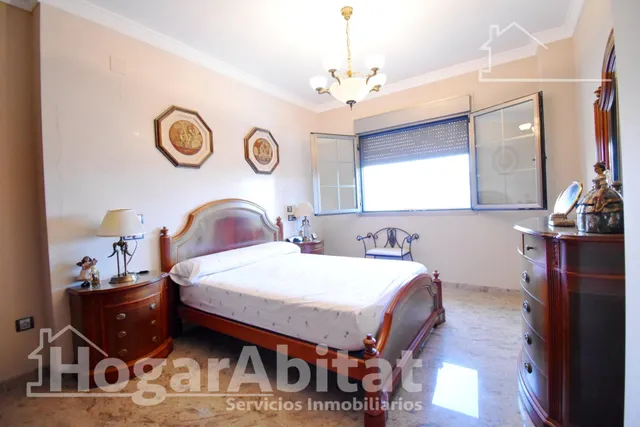 ESPECTACULAR CHALET CON PISCINA, GARAJE, TERRAZA Y ASCENSOR — 22