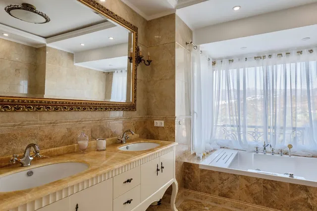 Chalet 4 habitaciones 450m² en venta - Marbella — 26