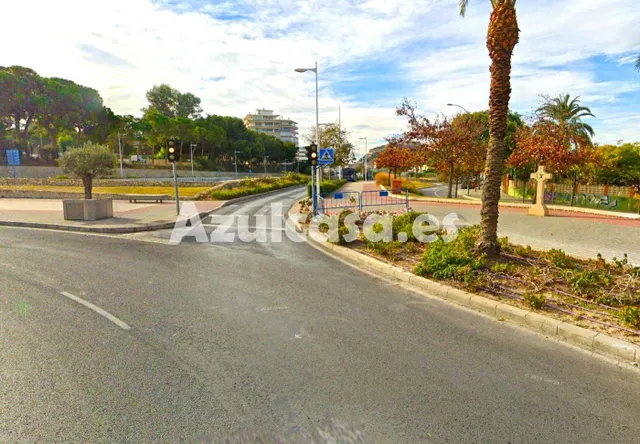 Terreno urbano en Av. Denia — 10