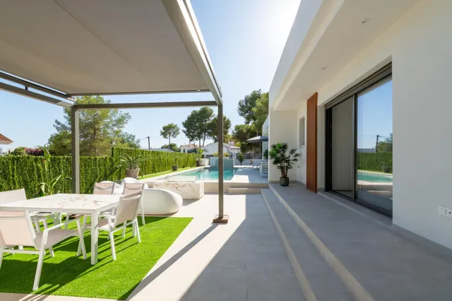 Impresionante Villa en Pinar de Campoverde - Pilar de la Horadada por €845,000 — 2