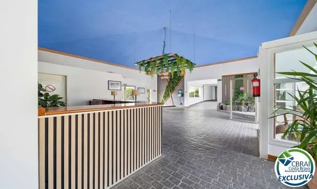 Ático de 61 m2, con 60 m2 de terraza-solarium, LICENCIA TURISTI. — 22