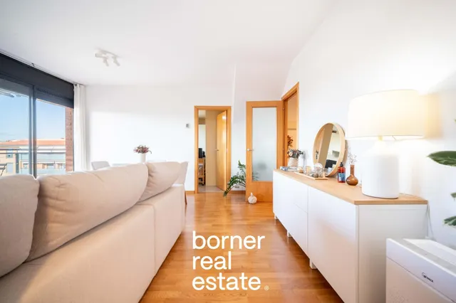Ático dúplex con gran terraza, piscina y parking en Coll Favà. — 7