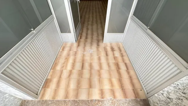 LOCAL EN VENTA EN CARLET – ZONA PLAZA ESPAÑA - foto 3