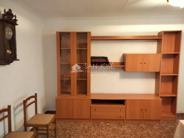 SE VENDE CHALET EN ELCHE — 21