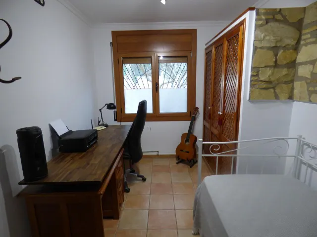 Encantadora Casa a Cuatro Vientos en Tordera - ¡Tu Refugio Ideal! — 25